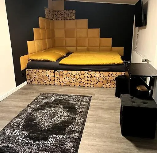 Schoenes Hinterhaus Naehe Badesee Apartment