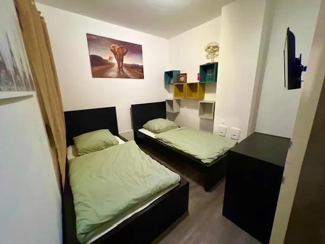 Schoenes Hinterhaus Naehe Badesee Apartment Hamburg